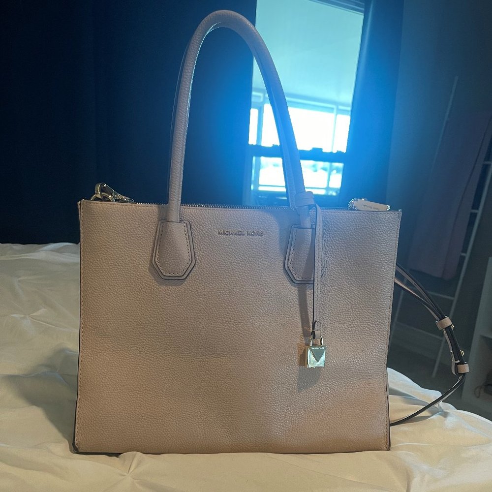 Michael Kors Light Pink Large Purse